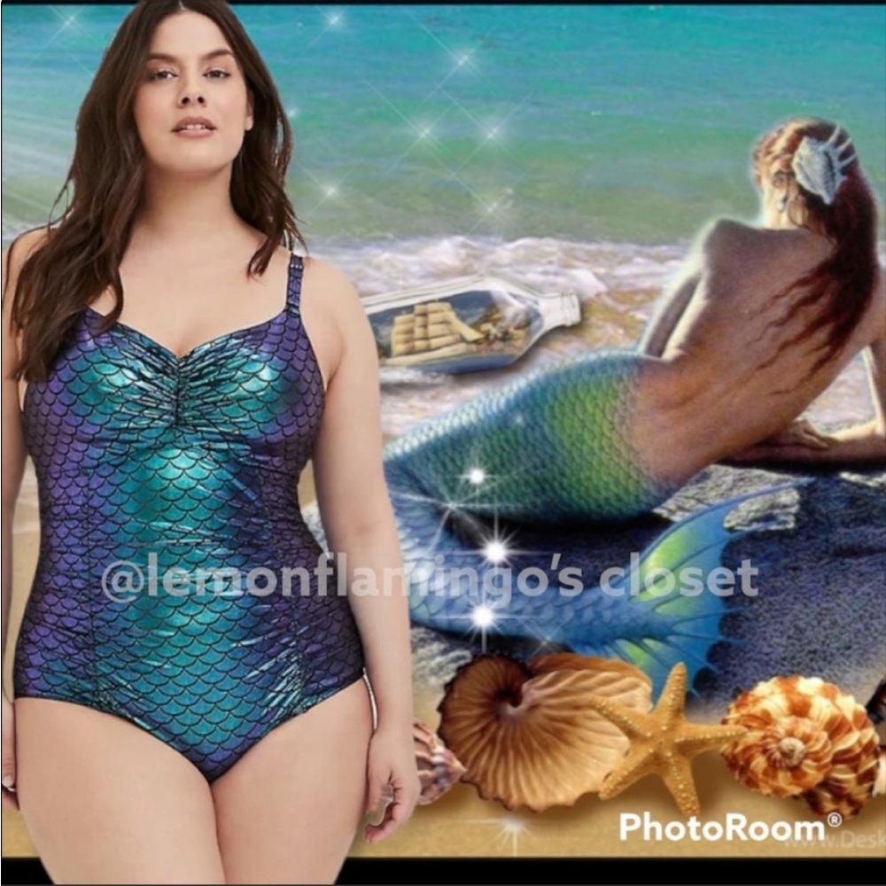 Nwt torrid mermaid scale iridescent swimsuit 2F
